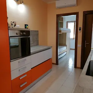 Con 2 Terrazze A 300 Mt Dal Centro Appartamento